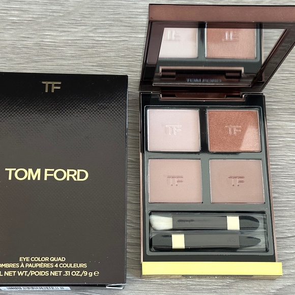 TOM FORD  Eye Color Quad Eyeshadow Palette - Color: Sous Le Sable - Picture 1 of 5